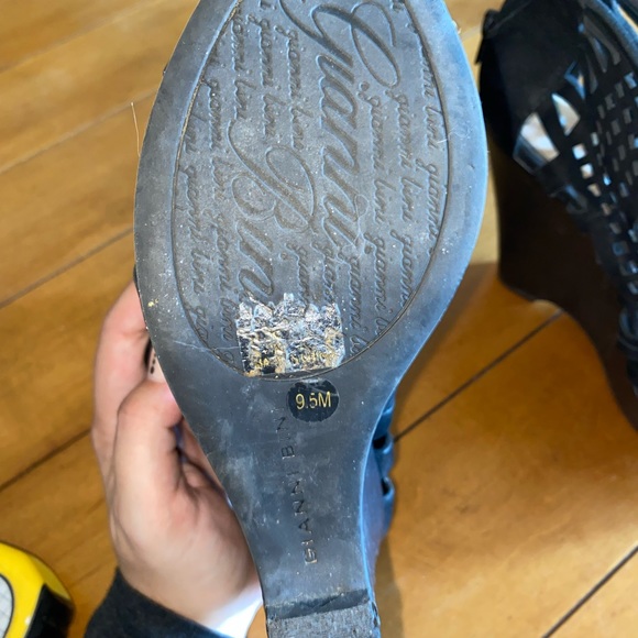 Cut out platform black wedges. Easy to walk in. Comfy. - Picture 4 of 9